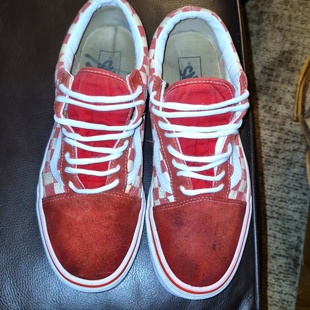 Men'sVans size 10.With red and white checkered pattern